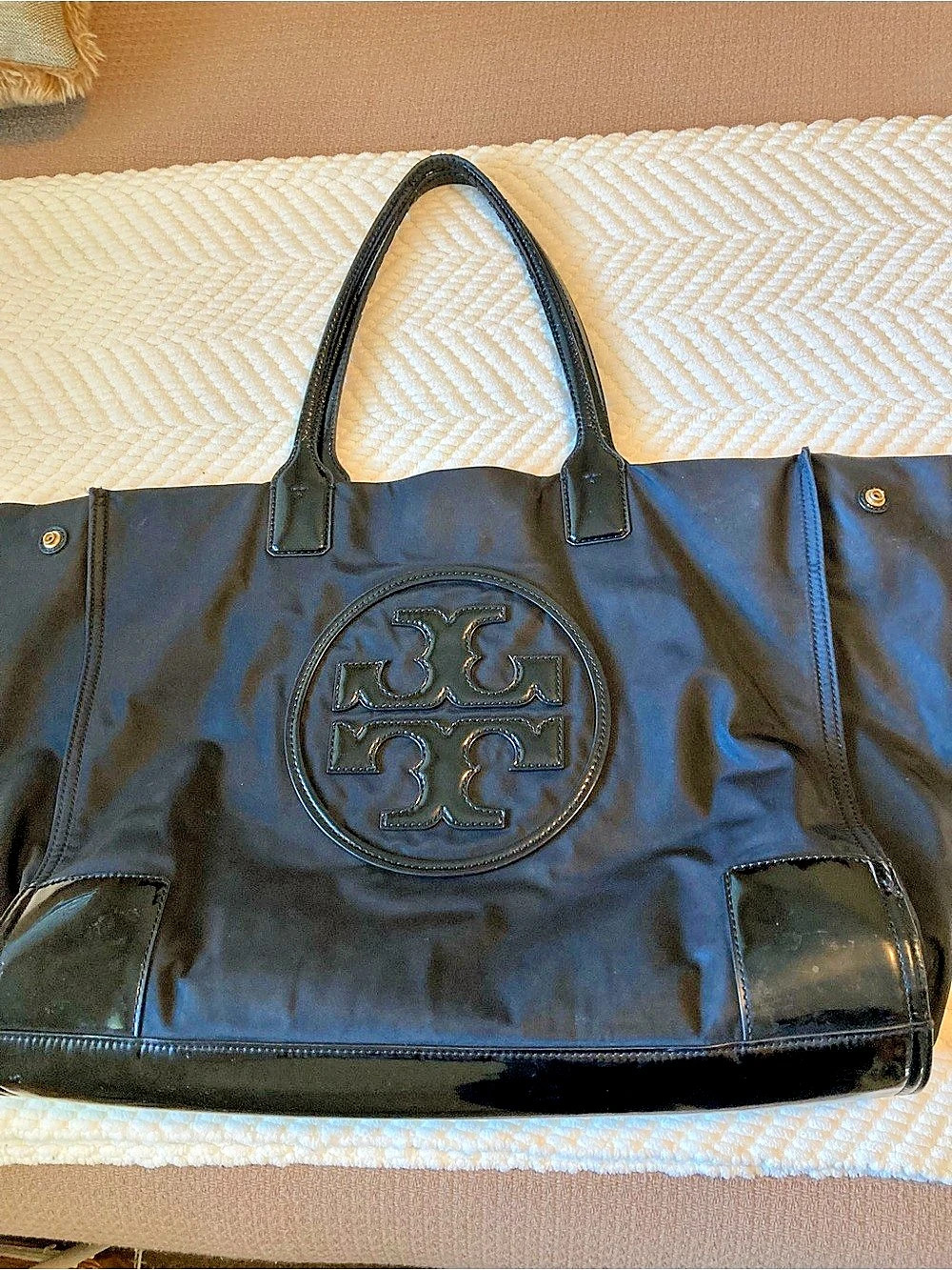 Tory Burch Ella Patent Tote Black Logo Tote Bag